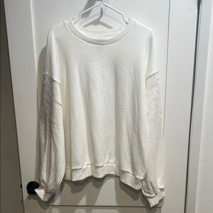 GAP Vintage XL Tall Soft Eyelet Sleeve Cut White Sweatshirt.